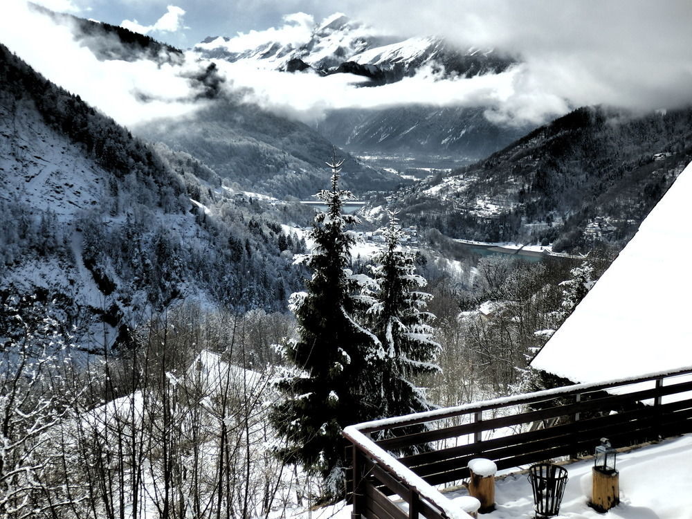 Chalet La Maitreya Villa Vaujany Bagian luar foto